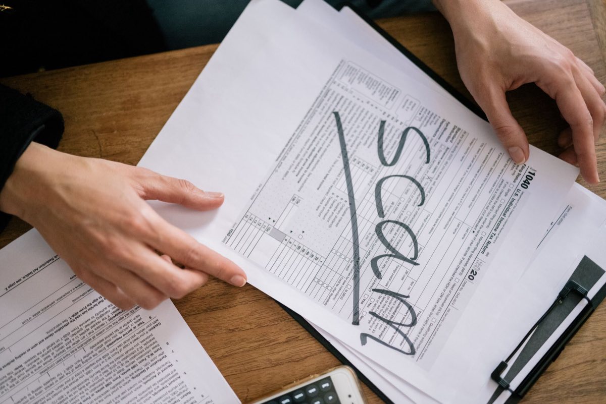 Which ITR Form Should You File for AY 2026-27? A Simple Eligibility Guide — illustrated guide from Zeo Suite